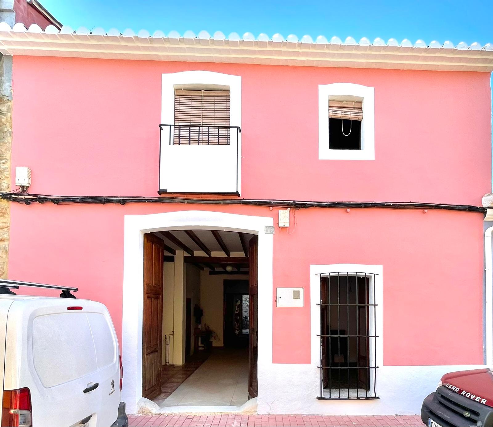 2-1LU3WOD - Authentic Village House with Building License and Approved Project for Sale in Jesús Pobre