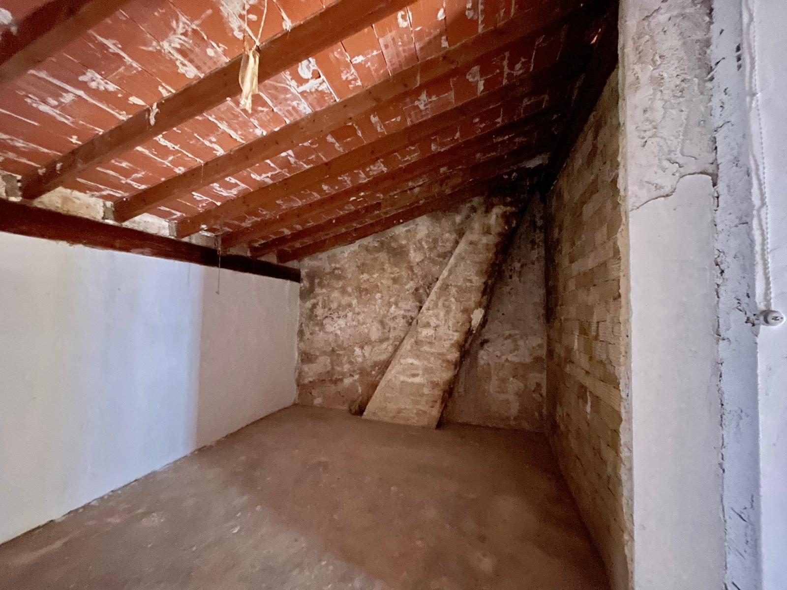 2-1LU3WOD - Authentic Village House with Building License and Approved Project for Sale in Jesús Pobre