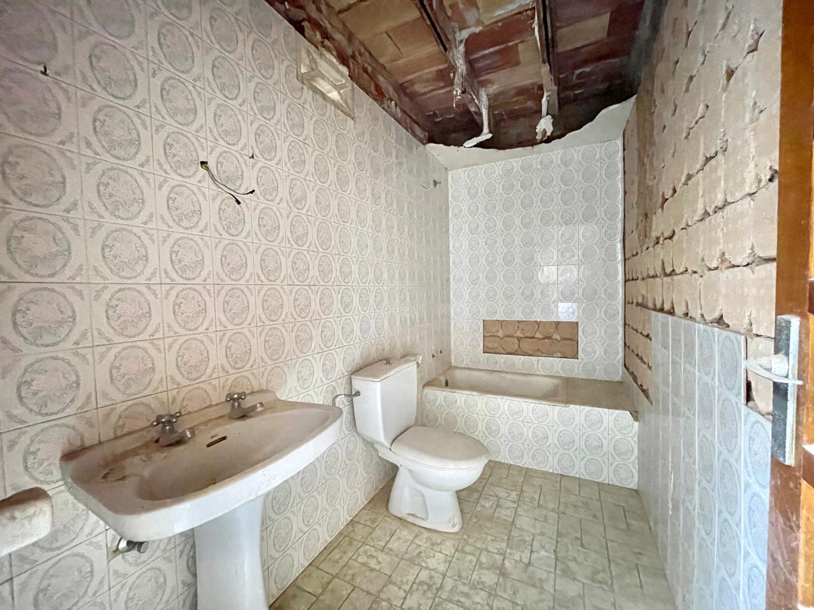 2-1LU3WOD - Authentic Village House with Building License and Approved Project for Sale in Jesús Pobre