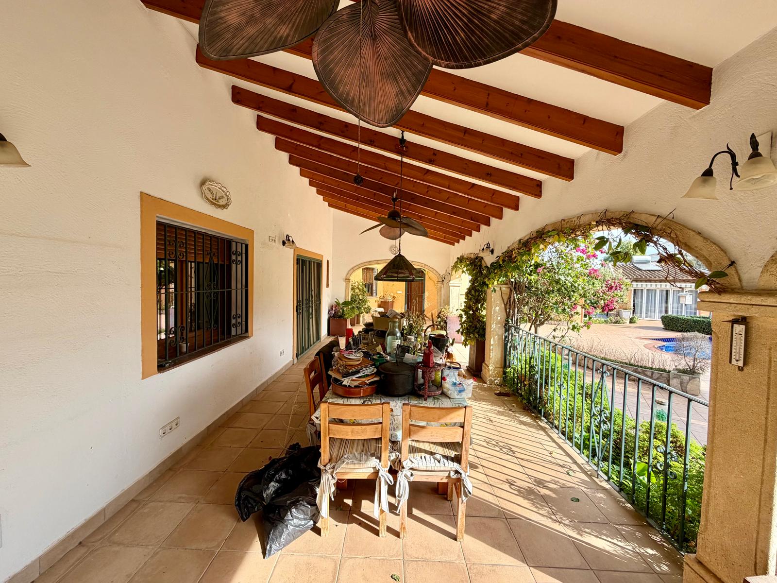 2-LQU0WV - Dream Villa for Sale, in the Heart of Nature with Guest Apartment
