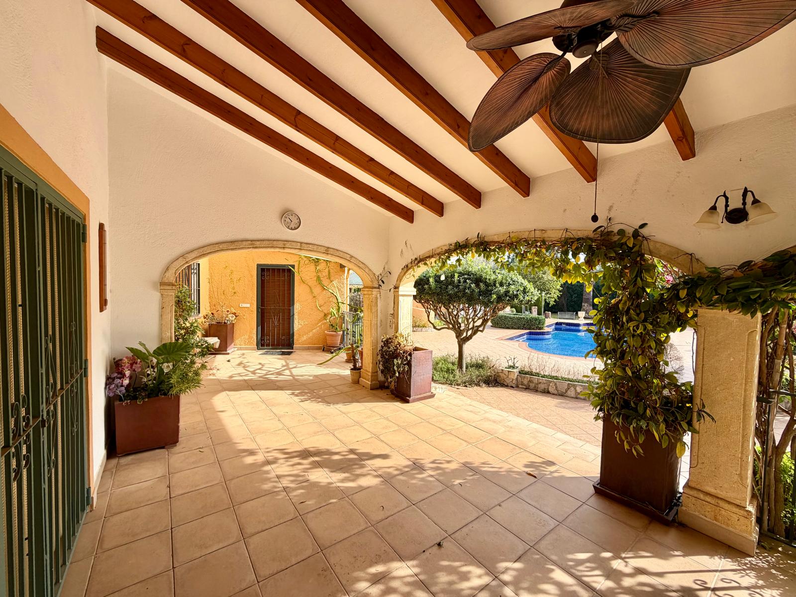 2-LQU0WV - Dream Villa for Sale, in the Heart of Nature with Guest Apartment