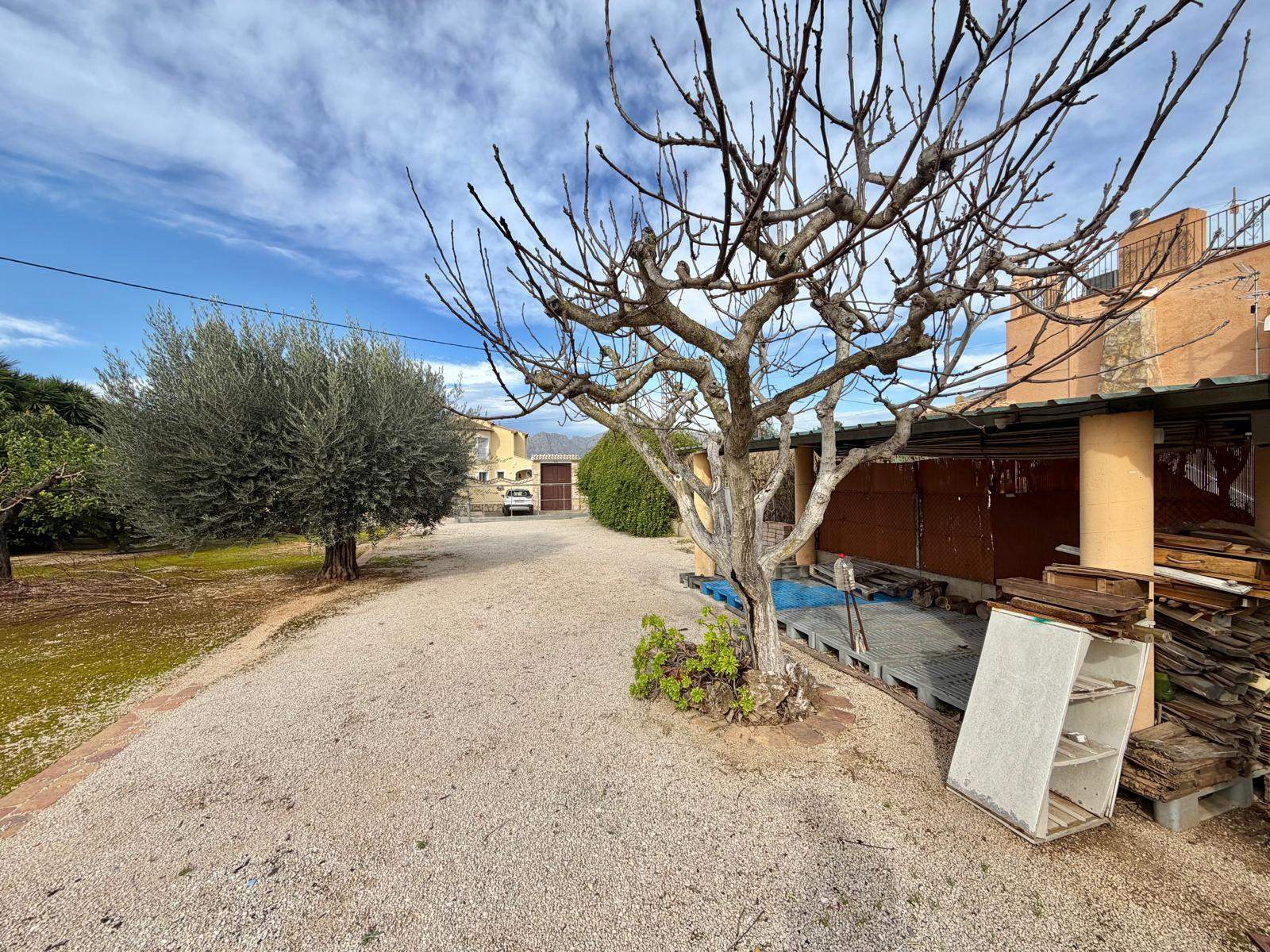 2-LQU0WV - Dream Villa for Sale, in the Heart of Nature with Guest Apartment