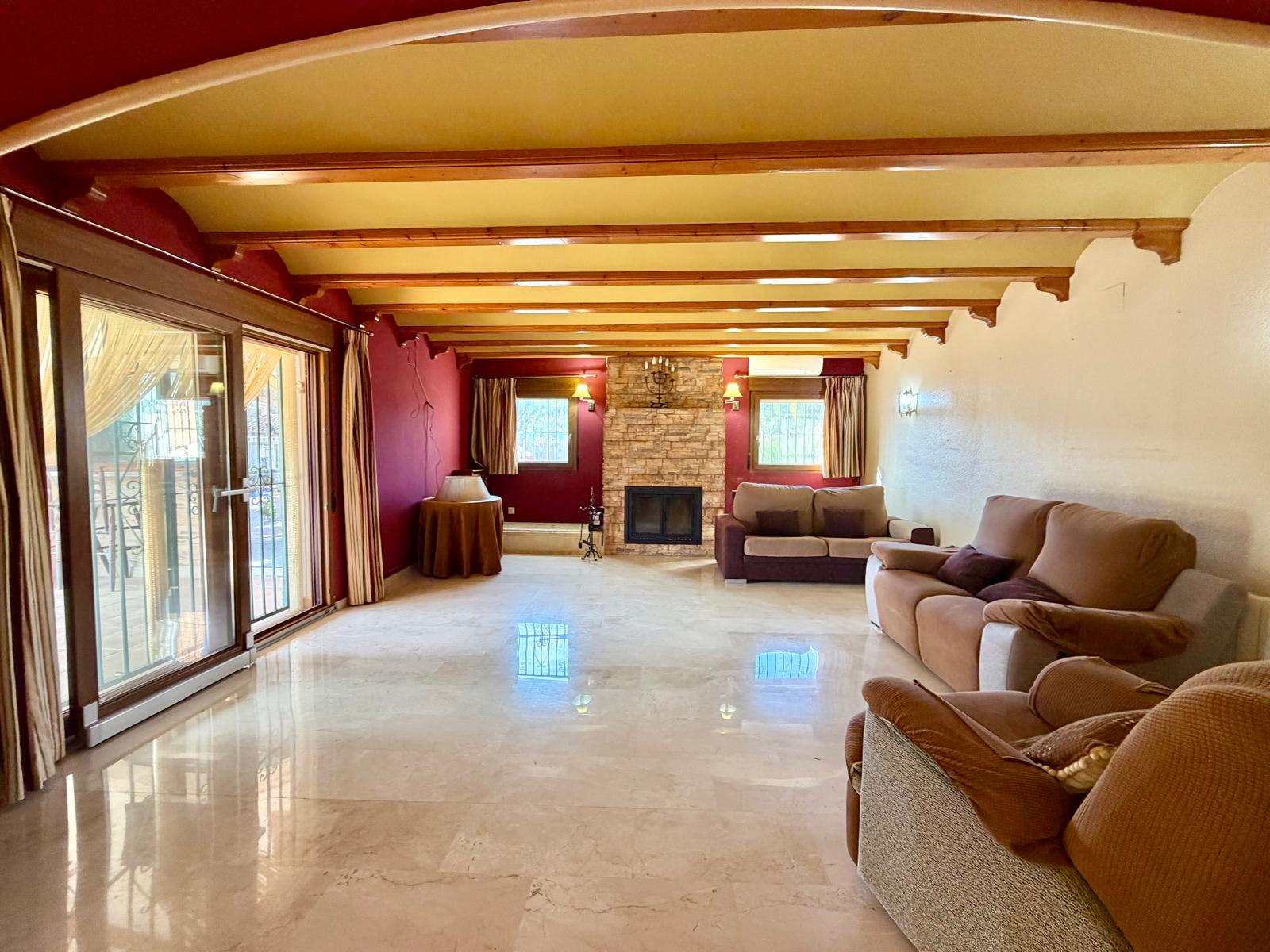 2-LQU0WV - Dream Villa for Sale, in the Heart of Nature with Guest Apartment