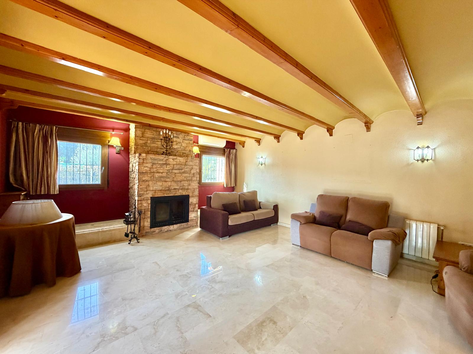 2-LQU0WV - Dream Villa for Sale, in the Heart of Nature with Guest Apartment