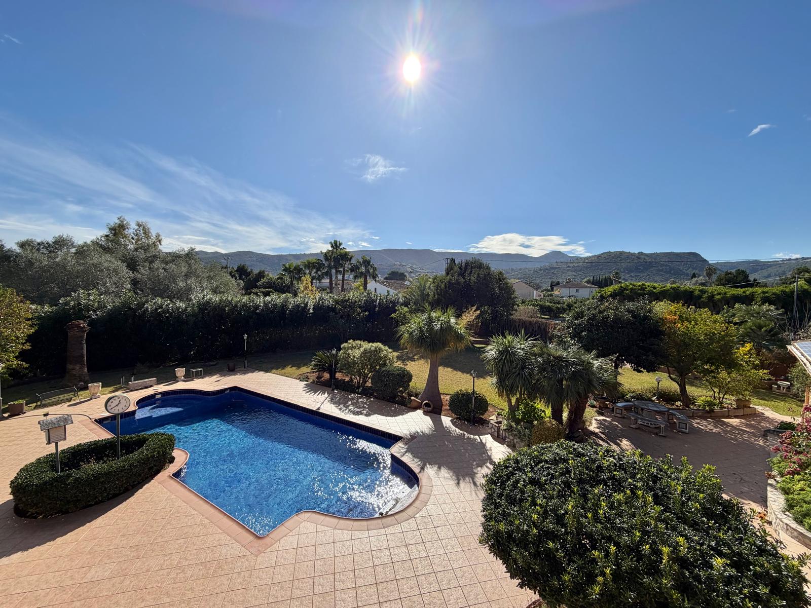 2-LQU0WV - Dream Villa for Sale, in the Heart of Nature with Guest Apartment