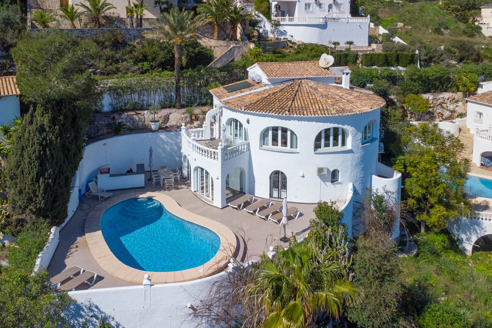 Exclusiva villa tradicional con espectaculares vistas al mar en Cumbre del Sol - 2
