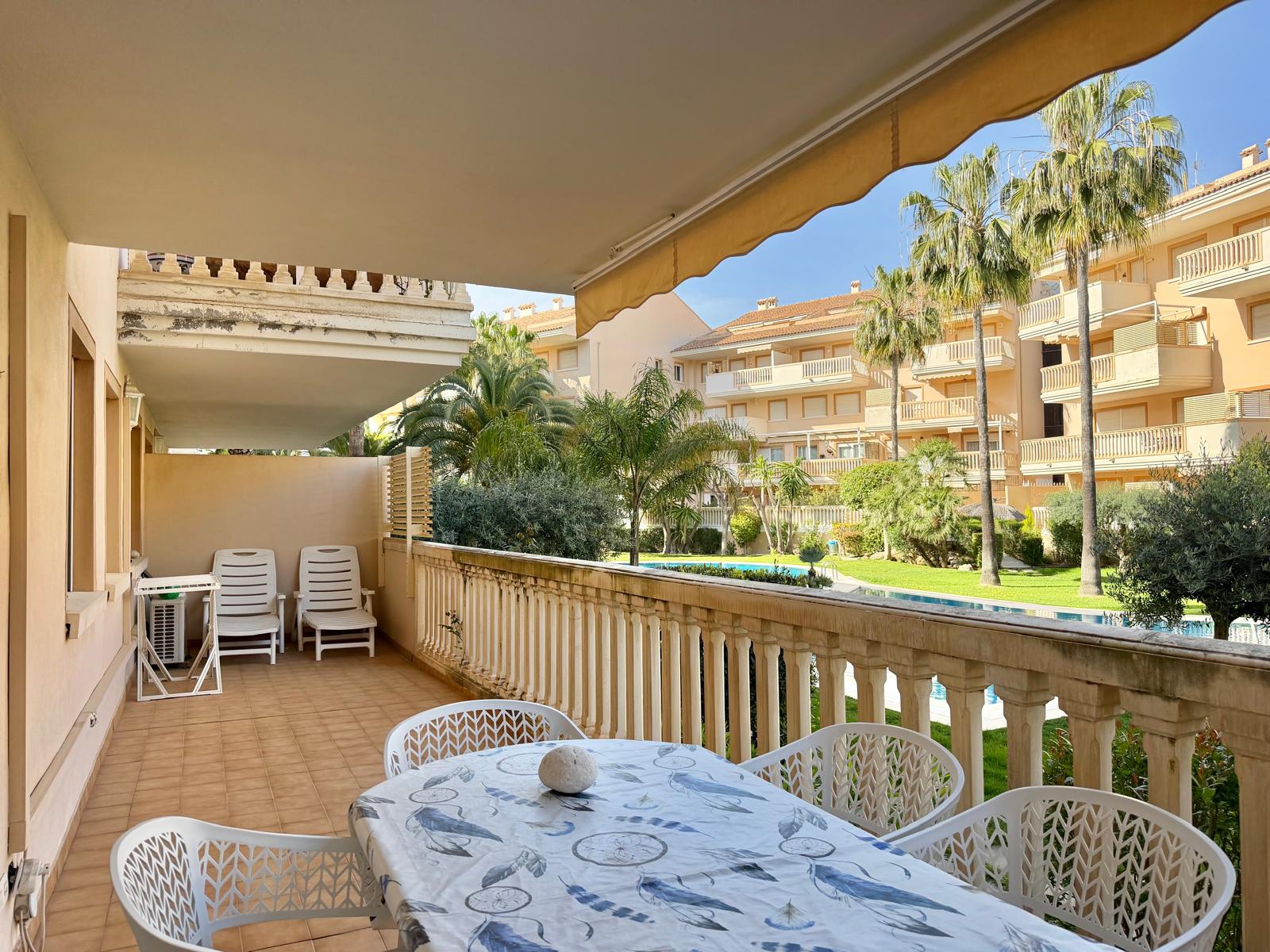 2-1QJZOVI - Erdgeschosswohnung mit 3 Schlafzimmern zum Verkauf, nur wenige Meter vom Strand von Javea entfernt