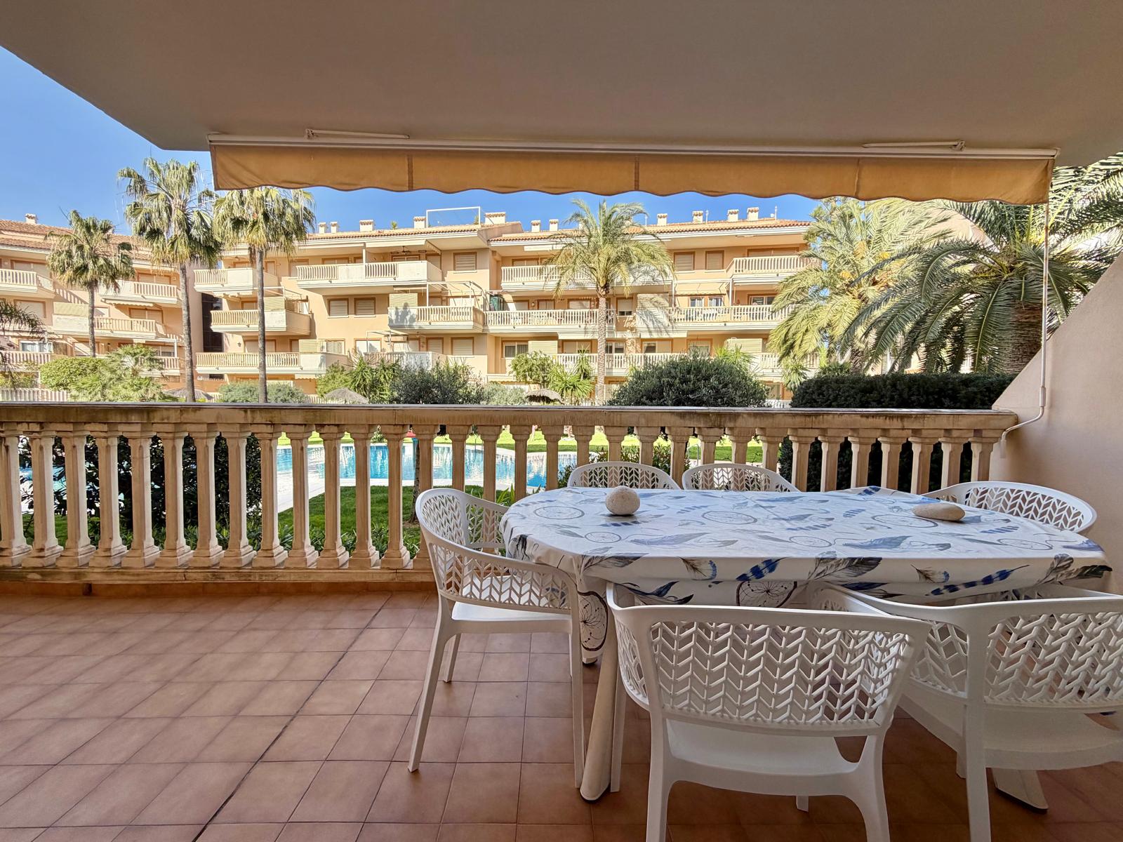 2-1QJZOVI - Erdgeschosswohnung mit 3 Schlafzimmern zum Verkauf, nur wenige Meter vom Strand von Javea entfernt