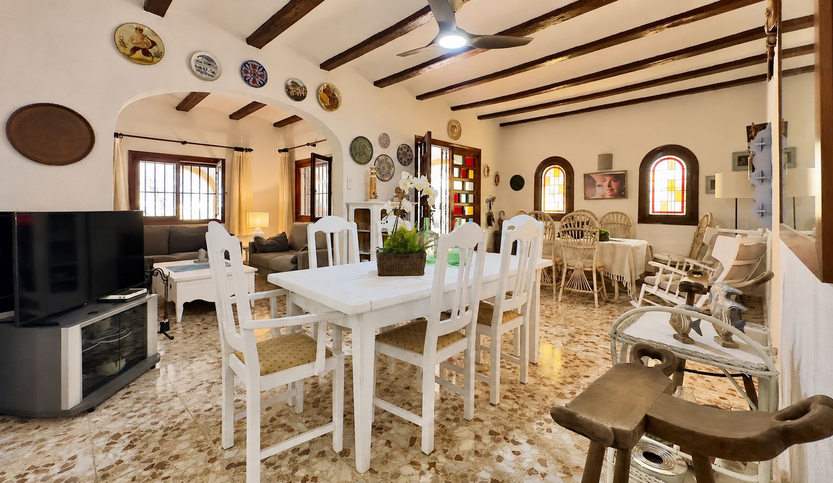 2-4B8K79 - Traditional villa for sale in Javea just a few meters from Arenal beach.