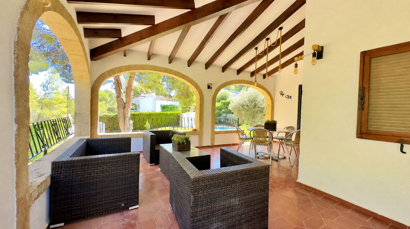 2-4B8K79 - Traditional villa for sale in Javea just a few meters from Arenal beach.