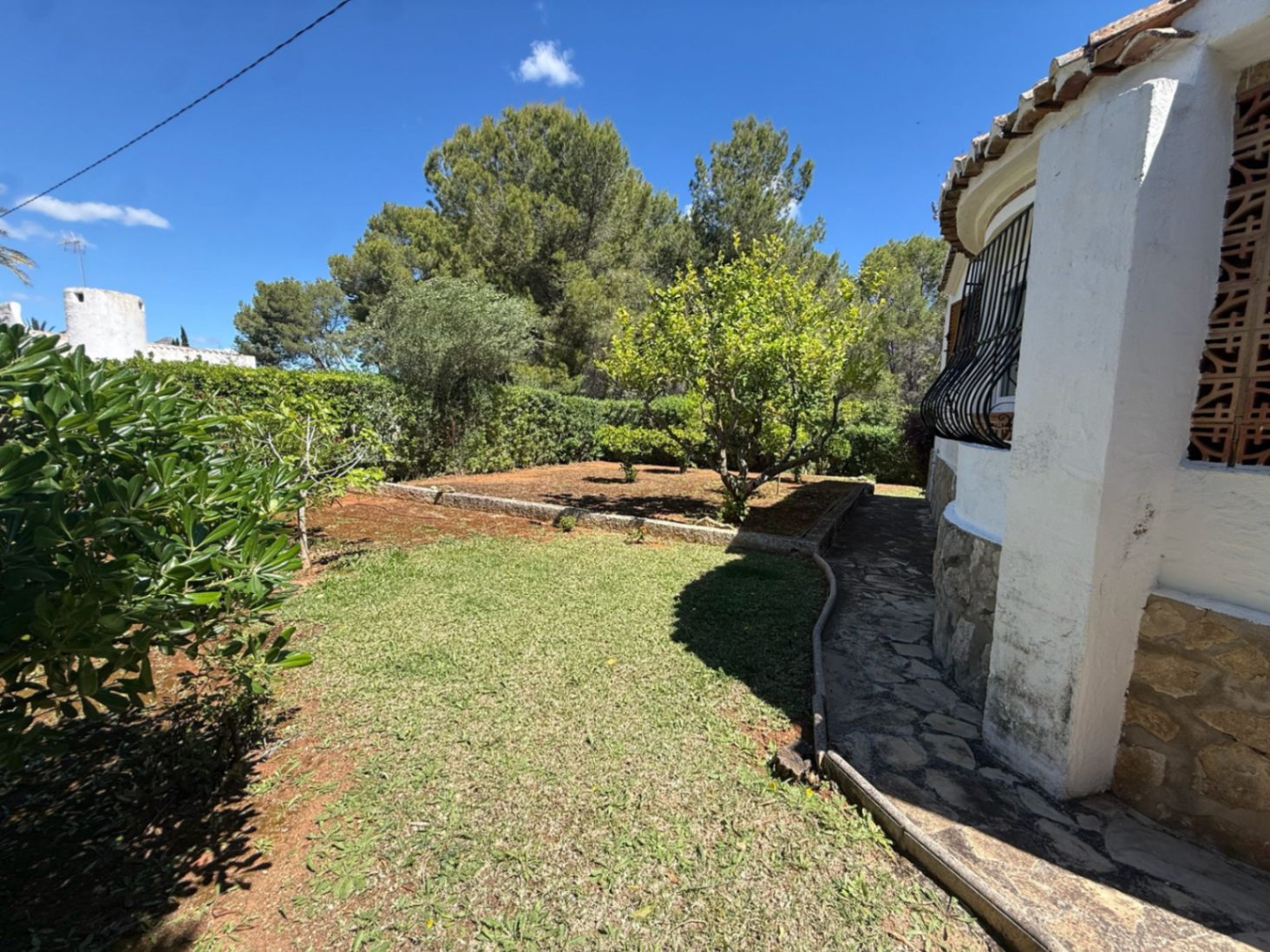 2-4B8K79 - Traditional villa for sale in Javea just a few meters from Arenal beach.