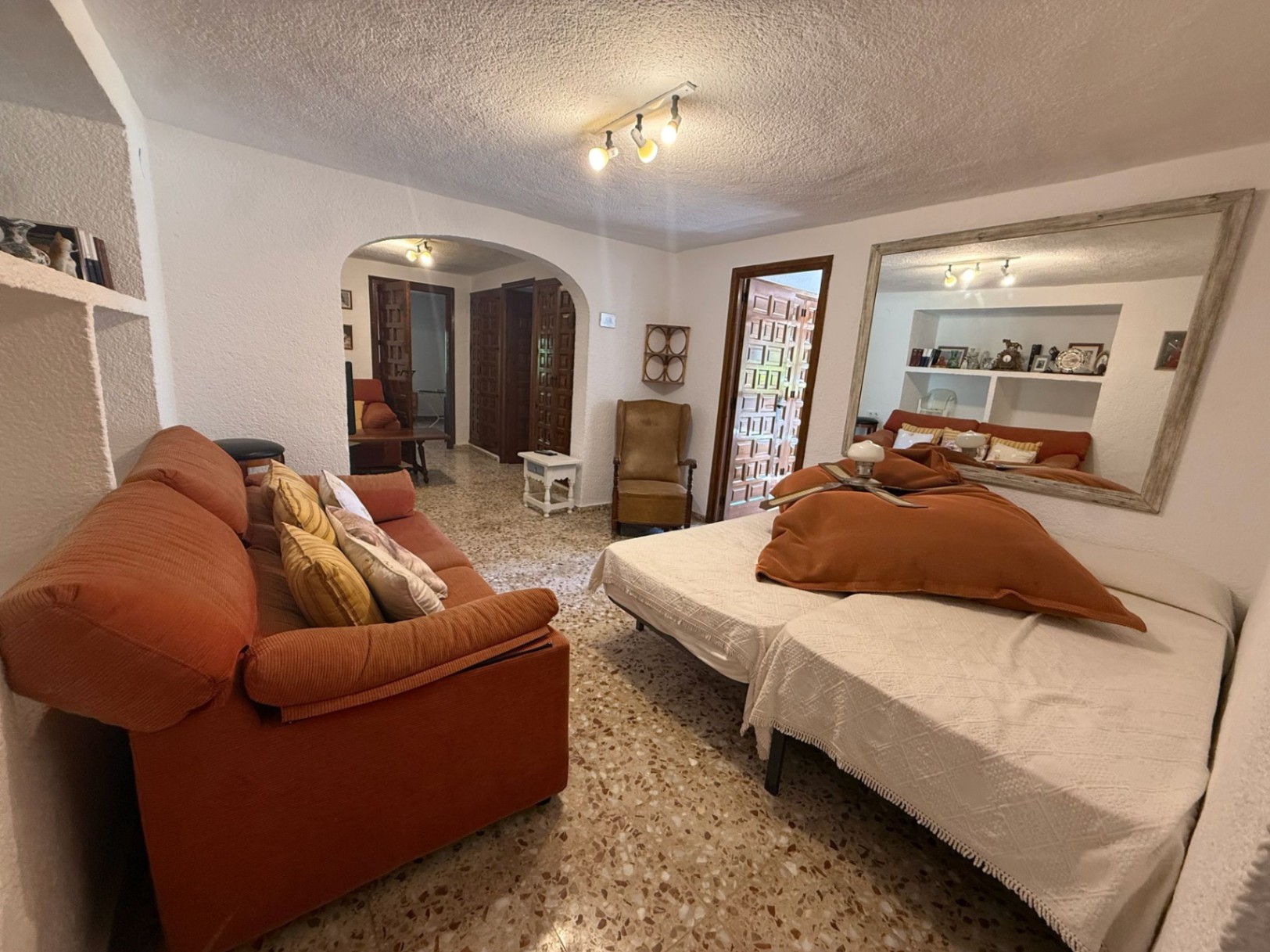 2-4B8K79 - Traditional villa for sale in Javea just a few meters from Arenal beach.