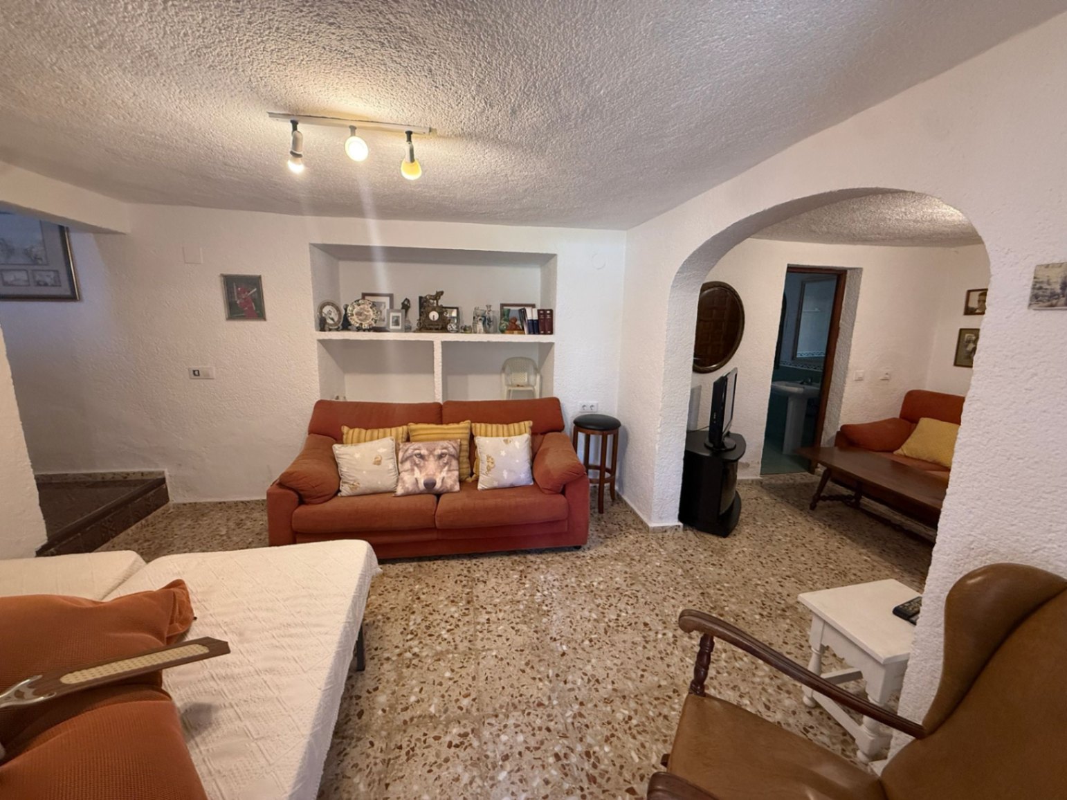 2-4B8K79 - Traditional villa for sale in Javea just a few meters from Arenal beach.