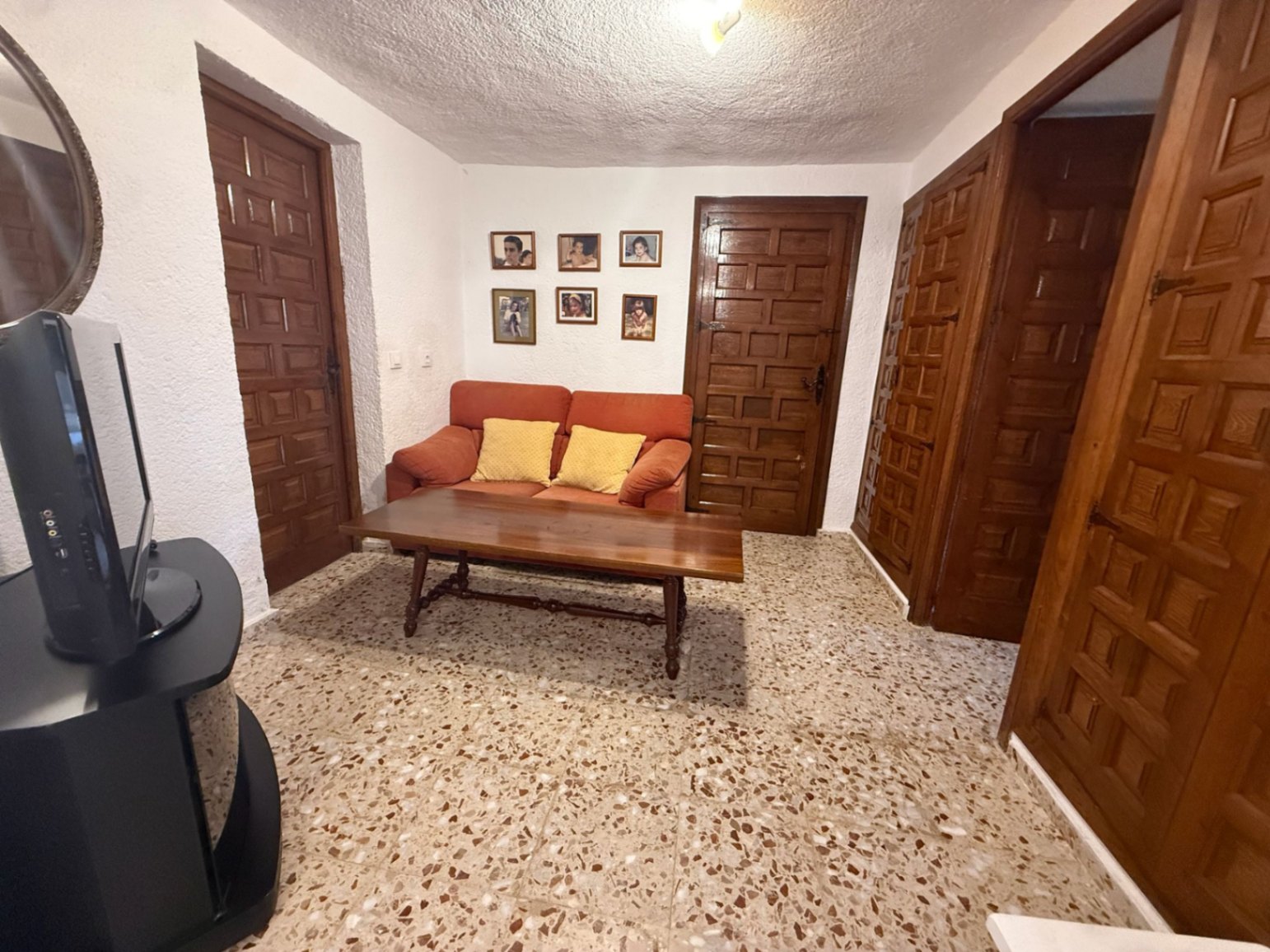 2-4B8K79 - Traditional villa for sale in Javea just a few meters from Arenal beach.
