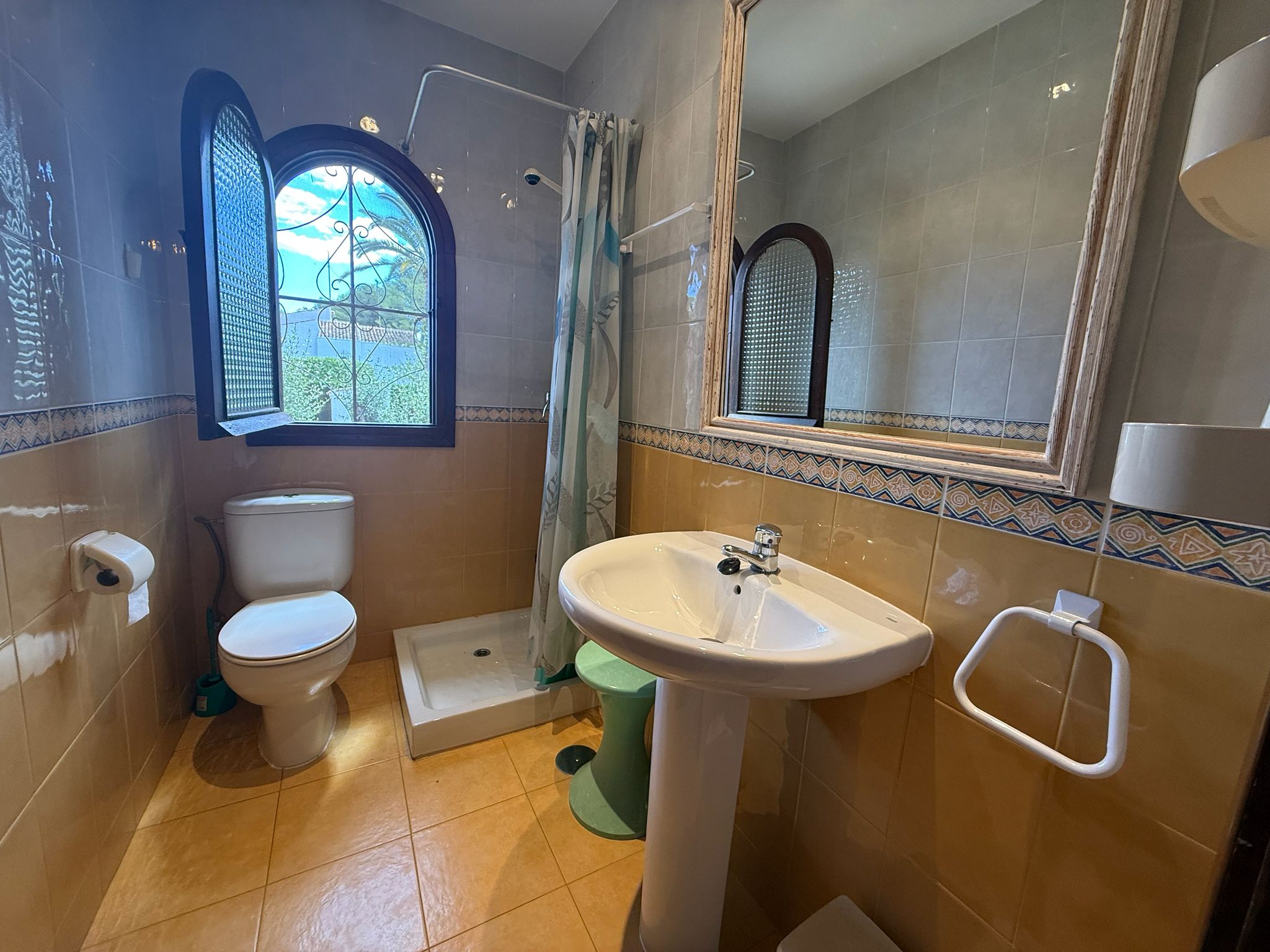 2-4B8K79 - Traditional villa for sale in Javea just a few meters from Arenal beach.