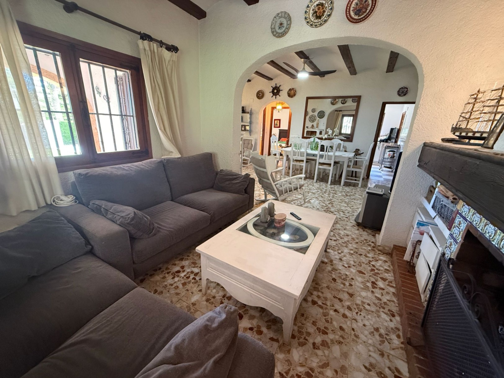 2-4B8K79 - Traditional villa for sale in Javea just a few meters from Arenal beach.