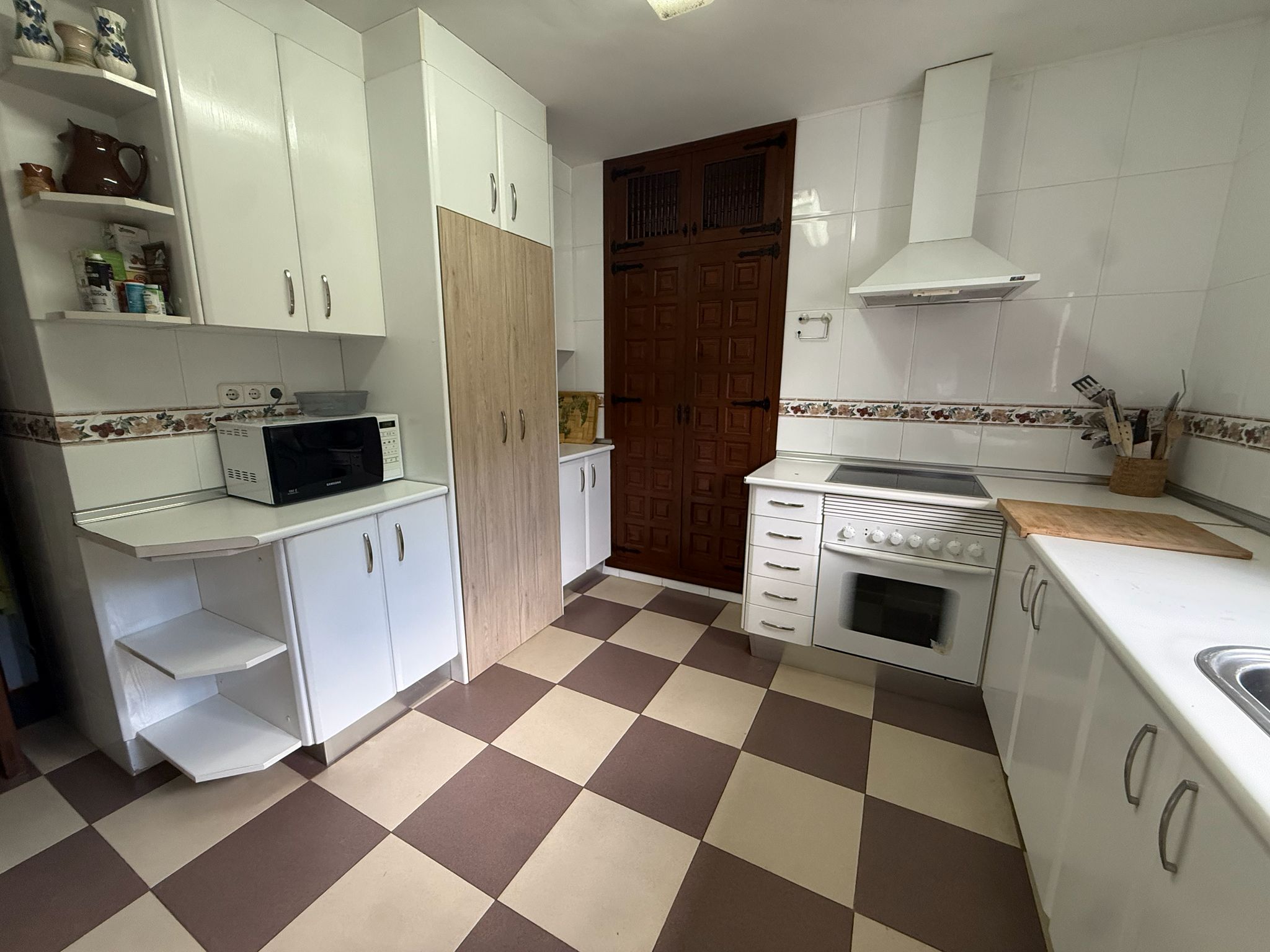 2-4B8K79 - Traditional villa for sale in Javea just a few meters from Arenal beach.