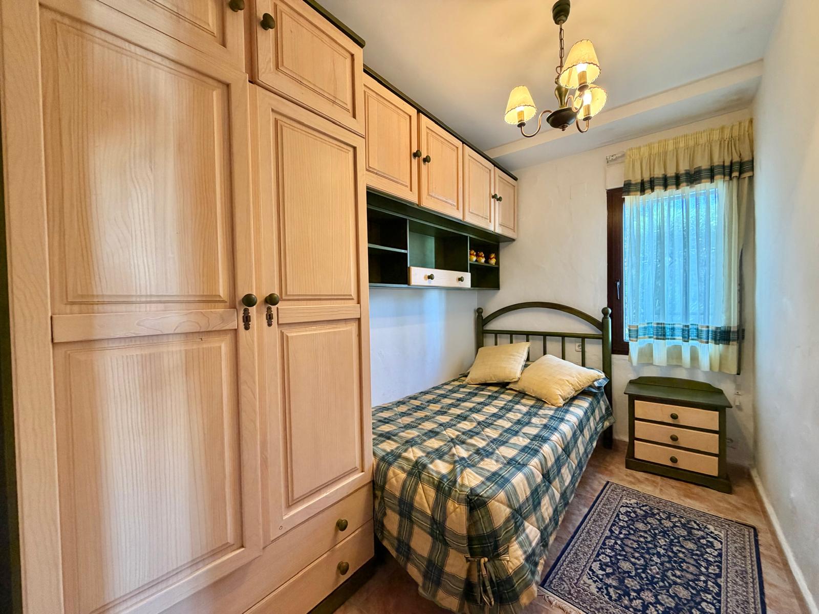 2-1ADI3P4 - Charming traditional-style chalet for sale on the beachfront in Denia.