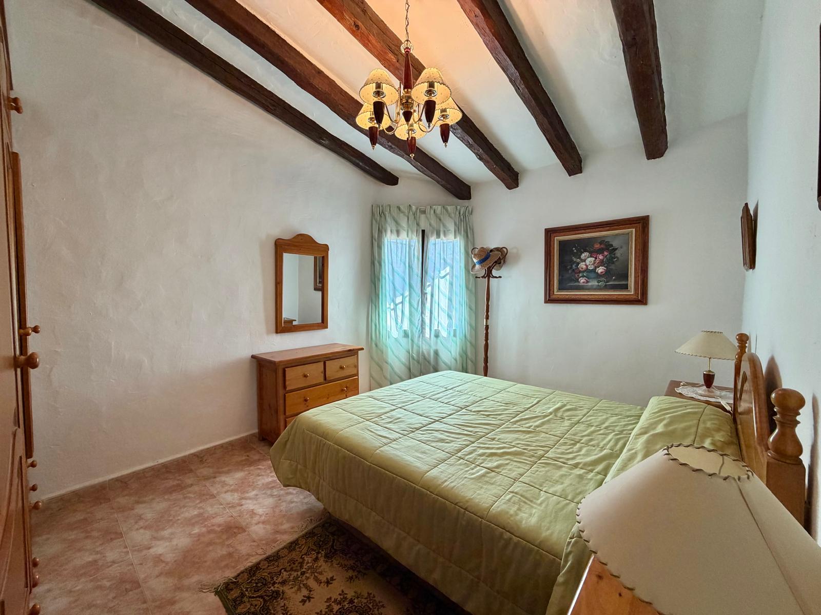 2-1ADI3P4 - Charming traditional-style chalet for sale on the beachfront in Denia.