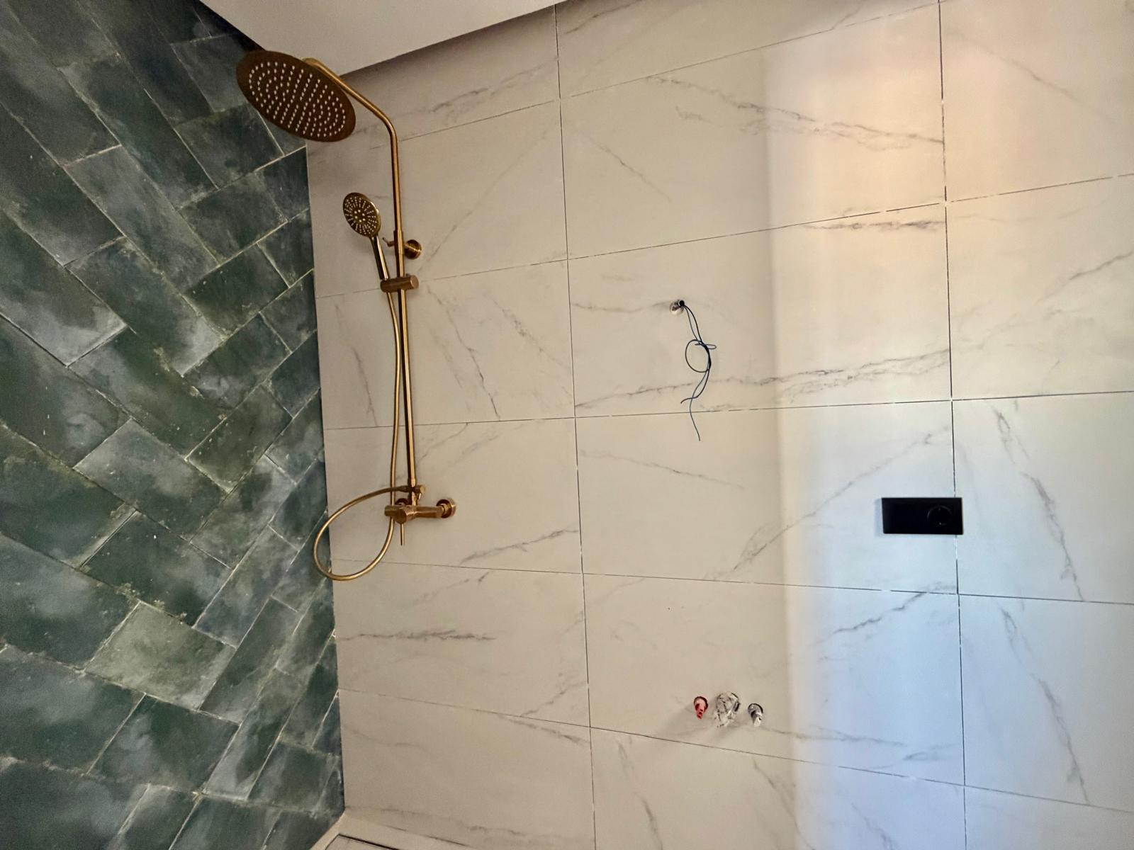 2-1O1CNV7 - Appartement rénové à vendre à Jávea, au centre-ville.