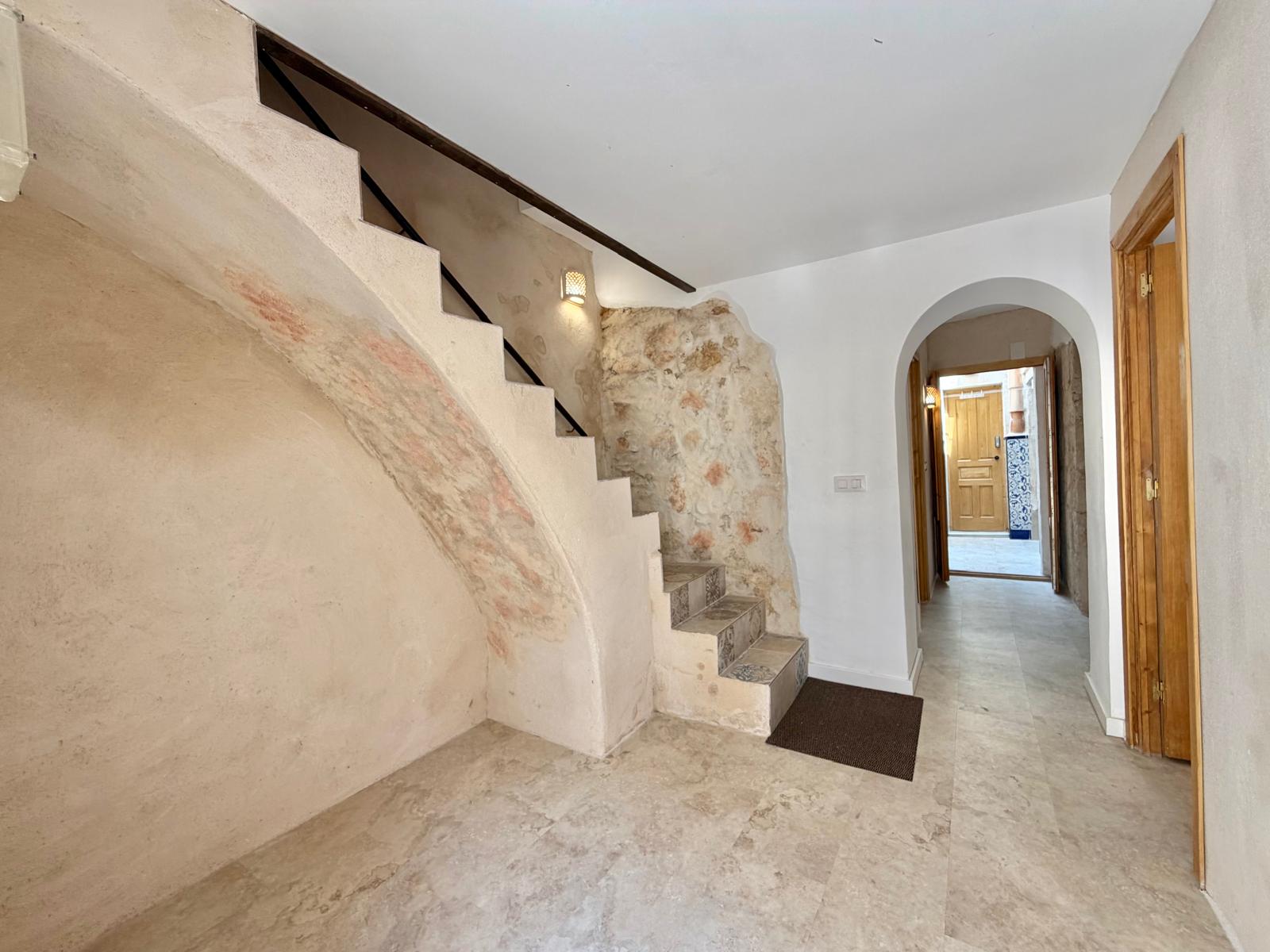 2-1YSL4C8 - Exklusives, vollständig renoviertes Dorfhaus zum Verkauf in Javea