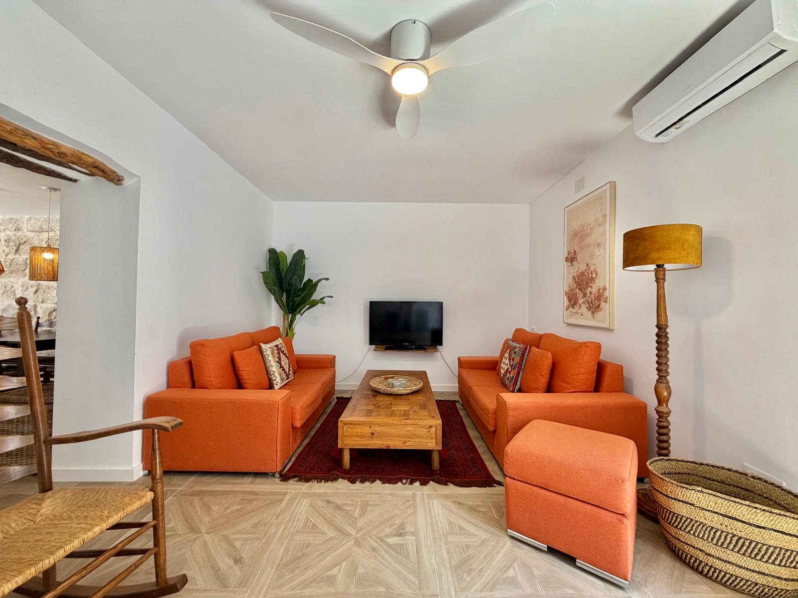 2-1YSL4C8 - Exklusives, vollständig renoviertes Dorfhaus zum Verkauf in Javea