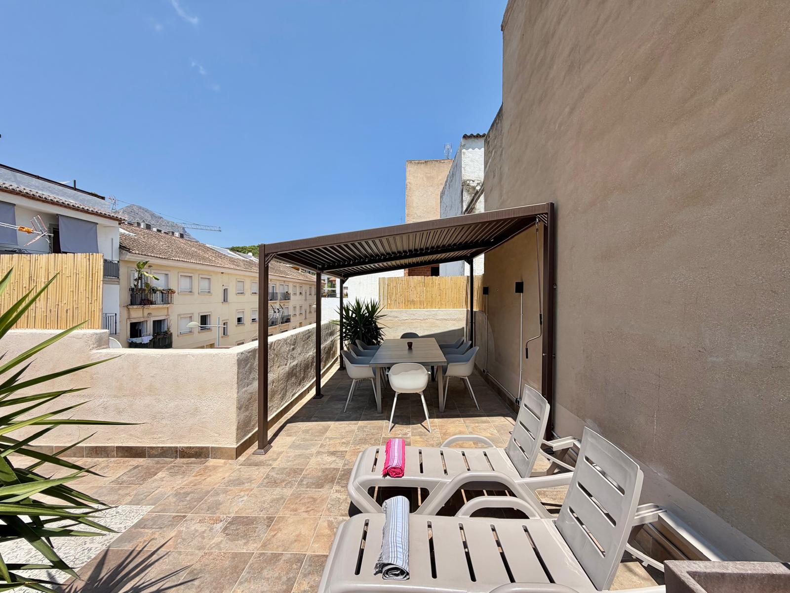 2-1YSL4C8 - Exklusives, vollständig renoviertes Dorfhaus zum Verkauf in Javea