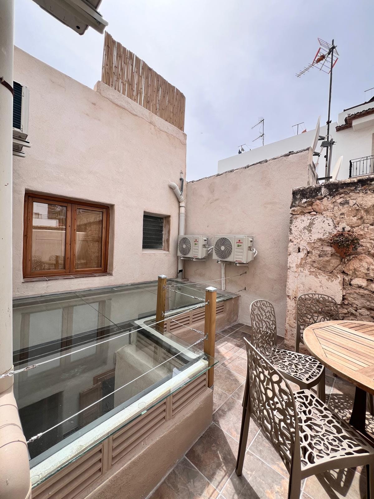 2-1YSL4C8 - Exklusives, vollständig renoviertes Dorfhaus zum Verkauf in Javea