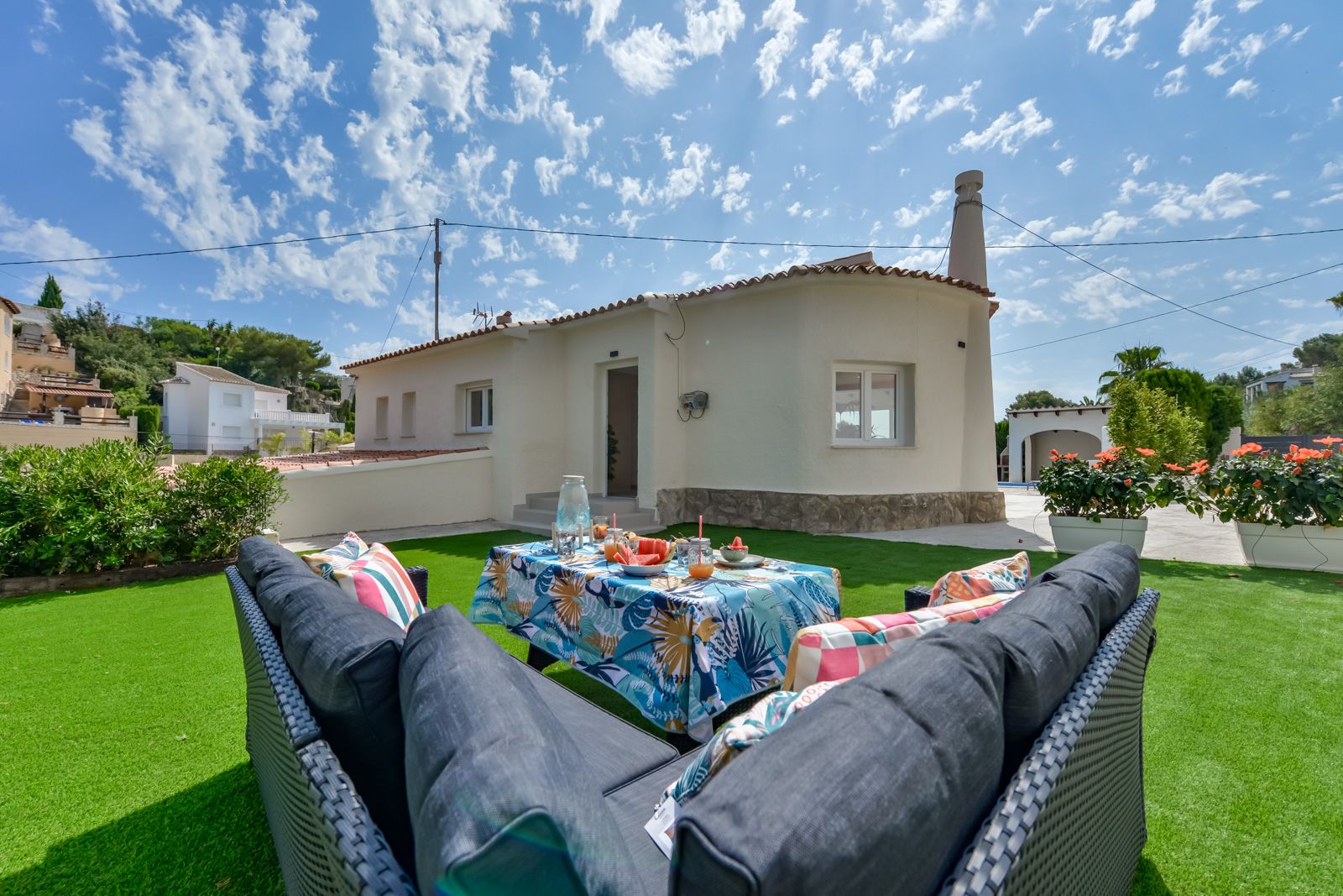 Renovated traditional villa for sale in Benisa