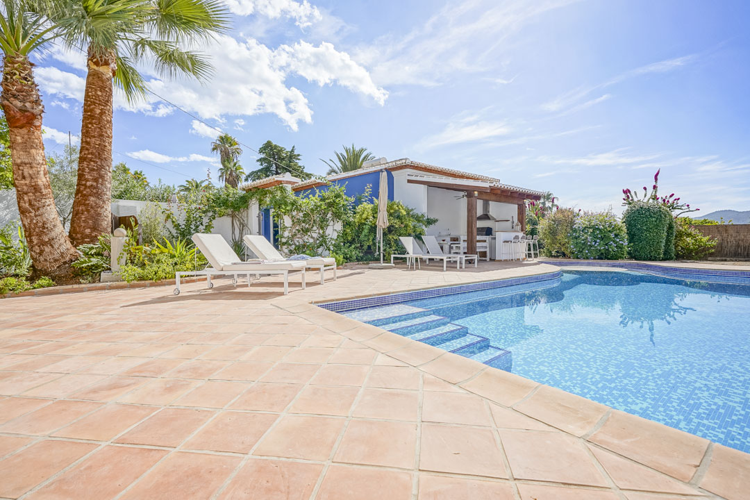 Prachtige gelijkvloerse villa te koop in El Montgo, Javea