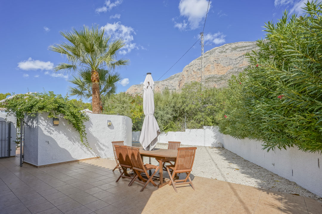 Beautiful single-storey villa for sale in El Montgo, Javea
