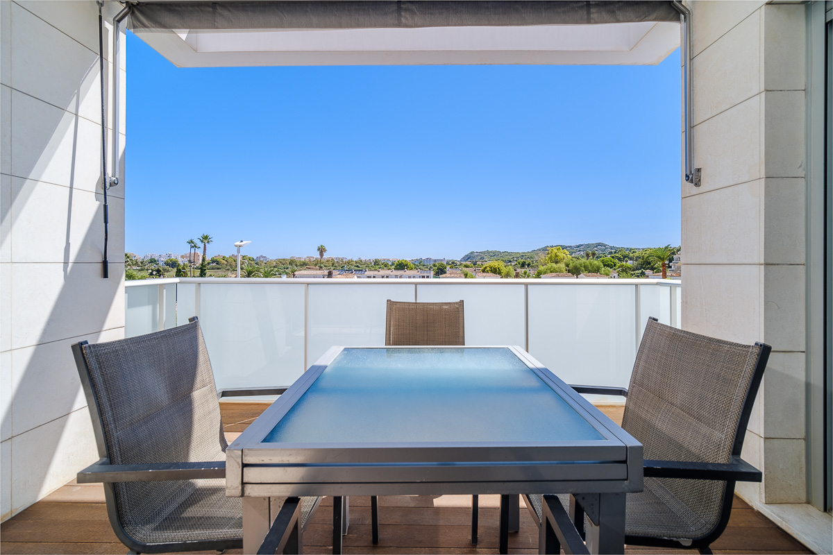 Bright duplex penthouse with sea views for sale in Javea with parking and storage room
