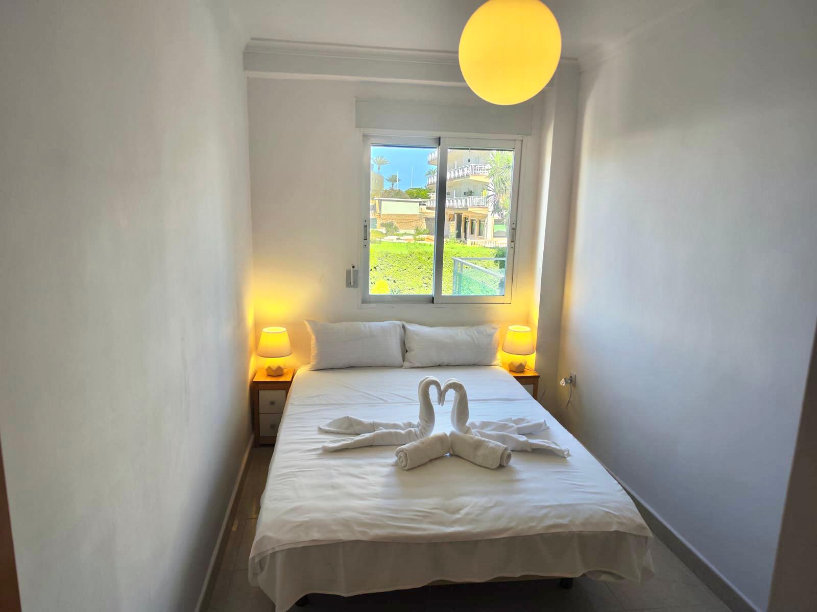 Appartement met 2 slaapkamers te koop aan het strand van het zandstrand van Javea