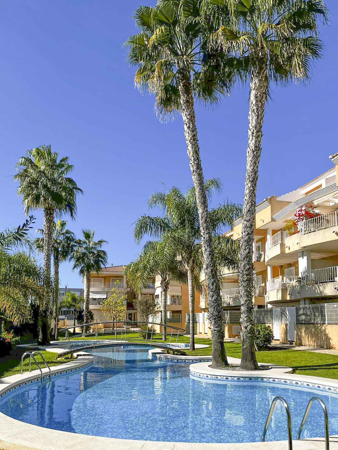 Apartment for sale in Jávea in the first Montañar