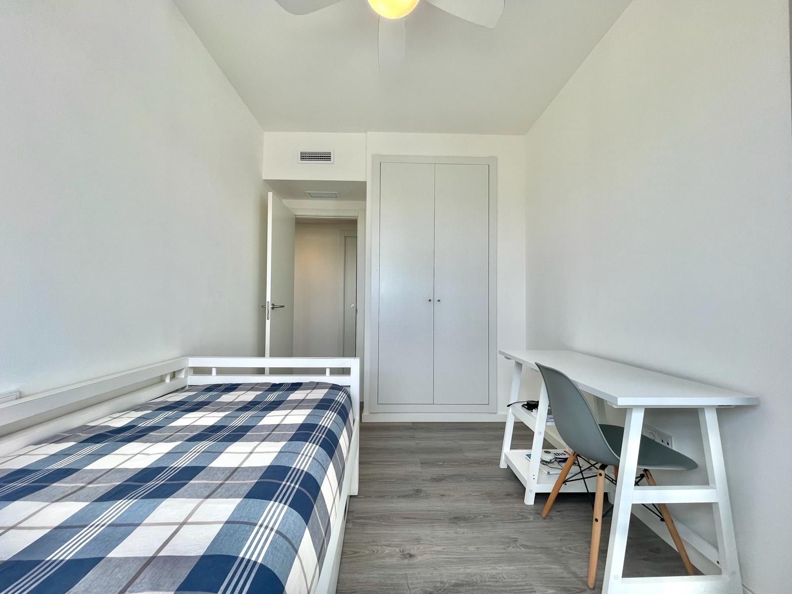 Luminoso appartamento con 3 camere da letto con vista sul Montgo in vendita a Javea con parcheggio e ripostiglio