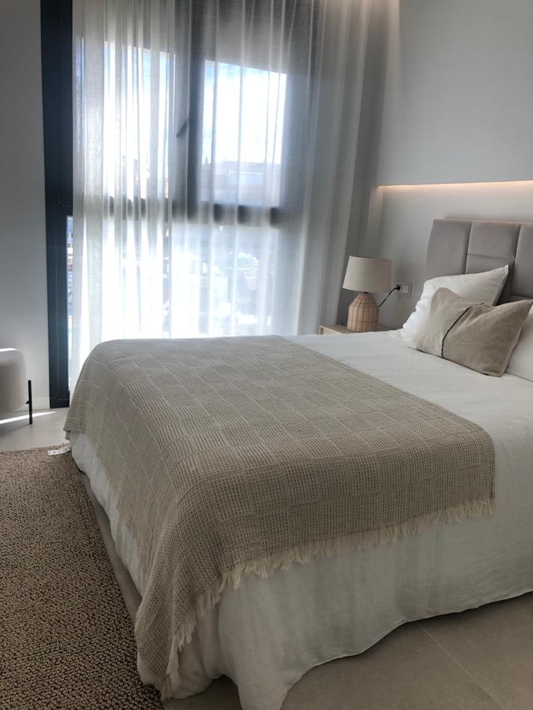 Piso de 3 dormitorios en primera linea de Playa en venta en Denia