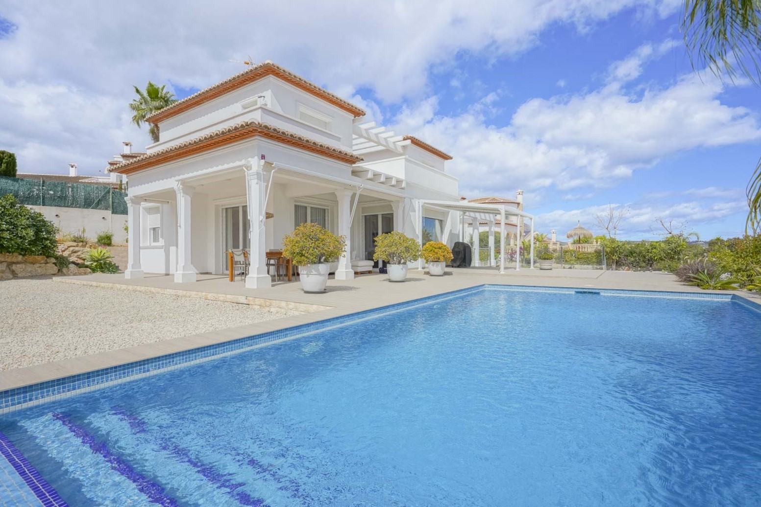 Luxuriöse Villa mit Meerblick zum Verkauf in Pinosol, Jávea