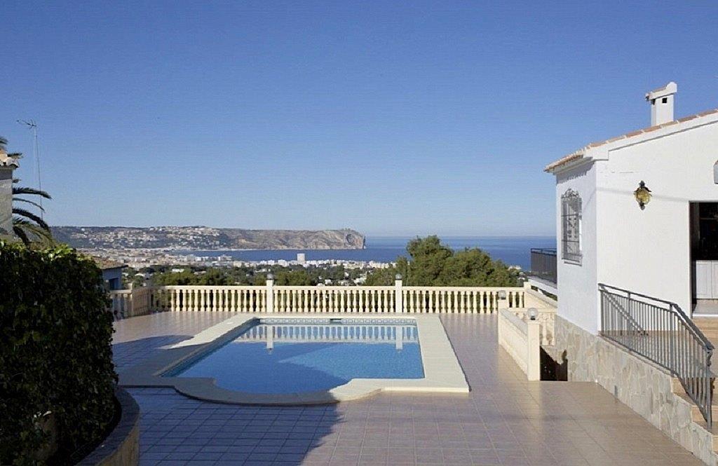 Villa en venta en Javea con vistas al mar