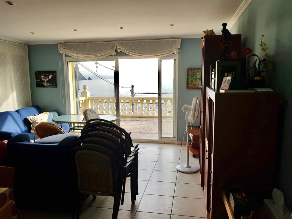 Appartement de 4 chambres avec vue sur la mer sur la première ligne de Javea