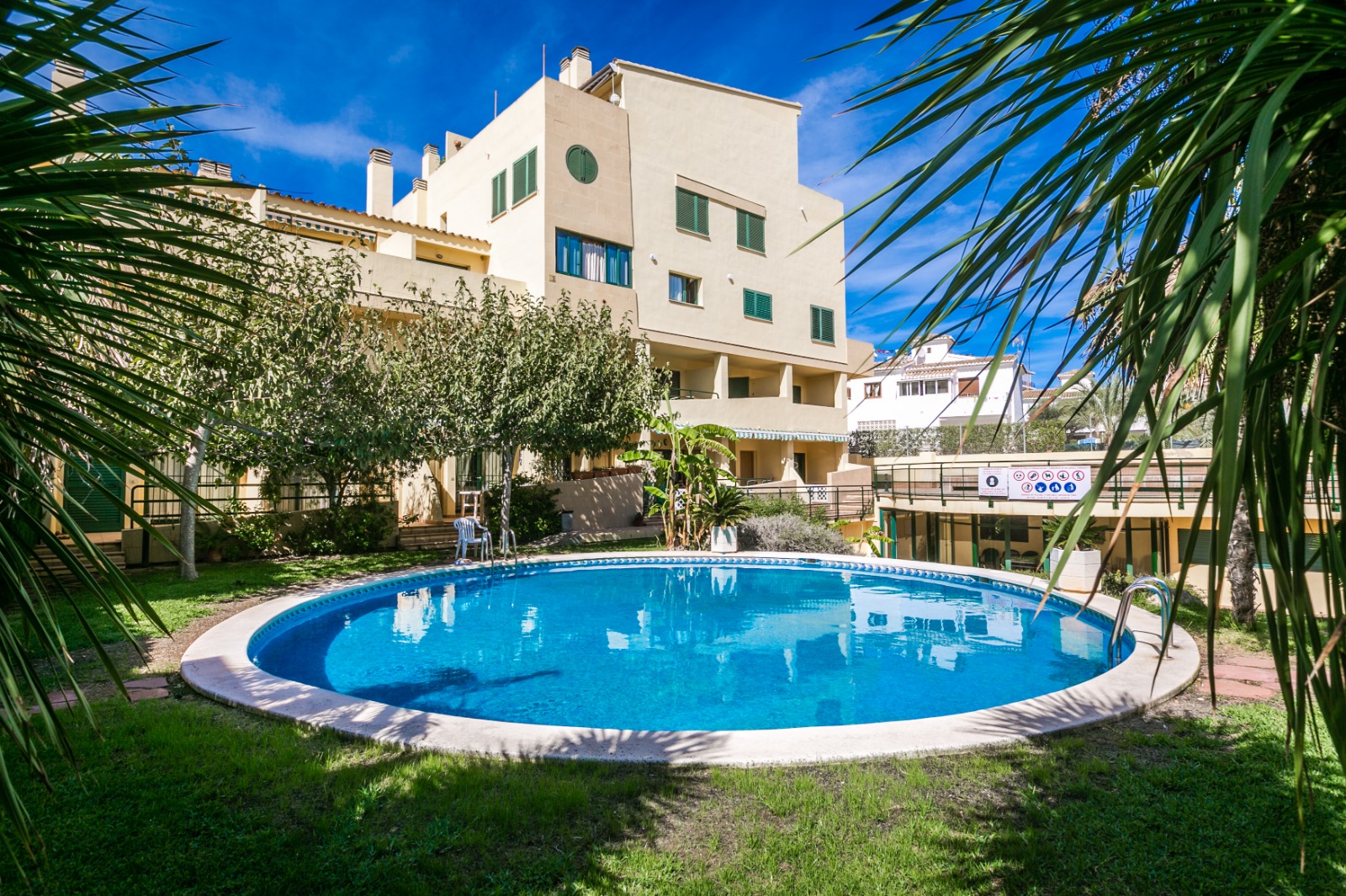 Beau triplex à vendre à Javea mètres de la plage de sable