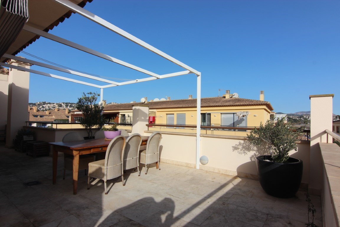 Spacious penthouse for sale in the center of Moraira