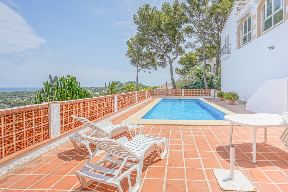 Traditional villa with beautiful views of the bay of Jávea